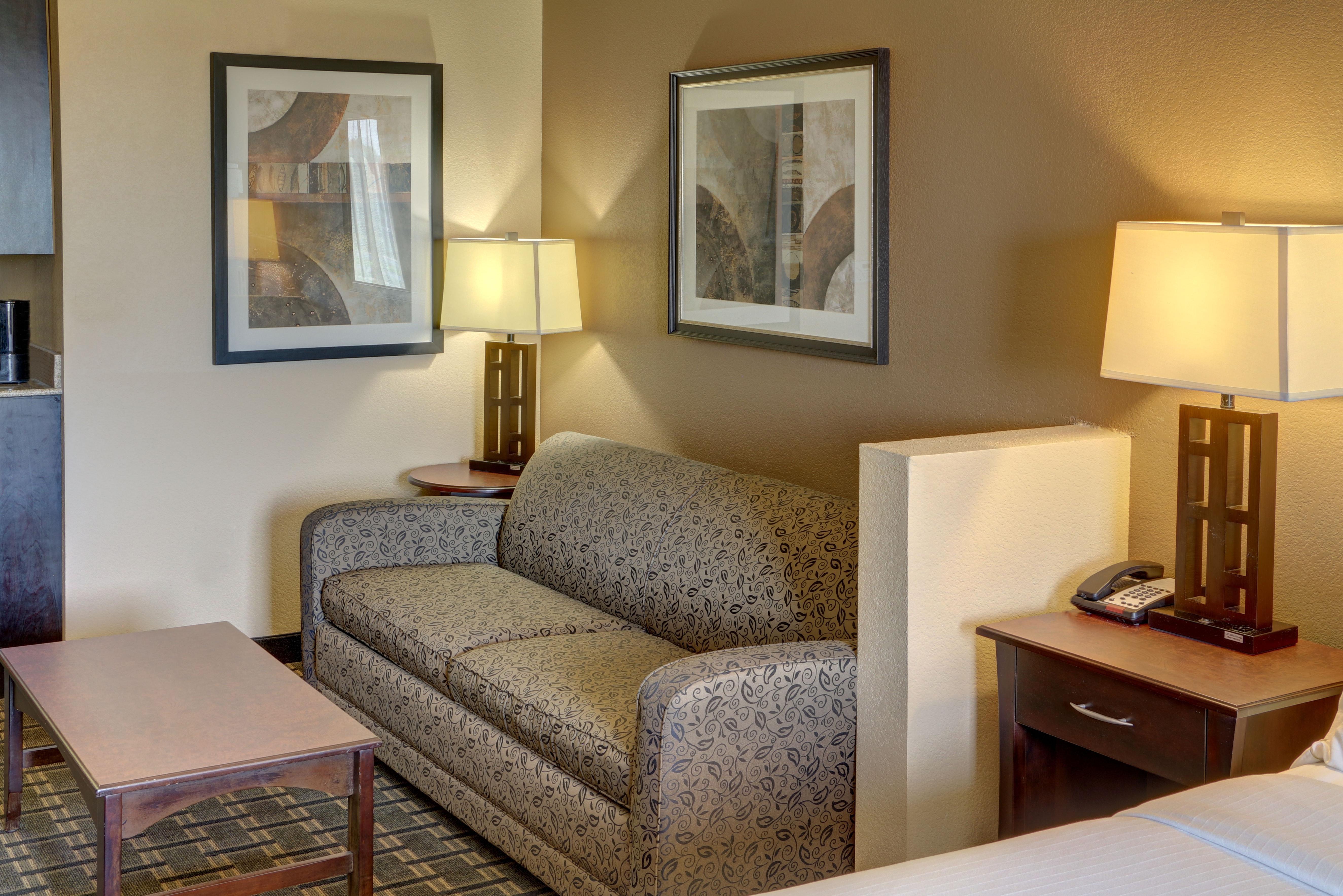 Holiday Inn Express Hotel & Suites Huntsville By Ihg Exterior foto