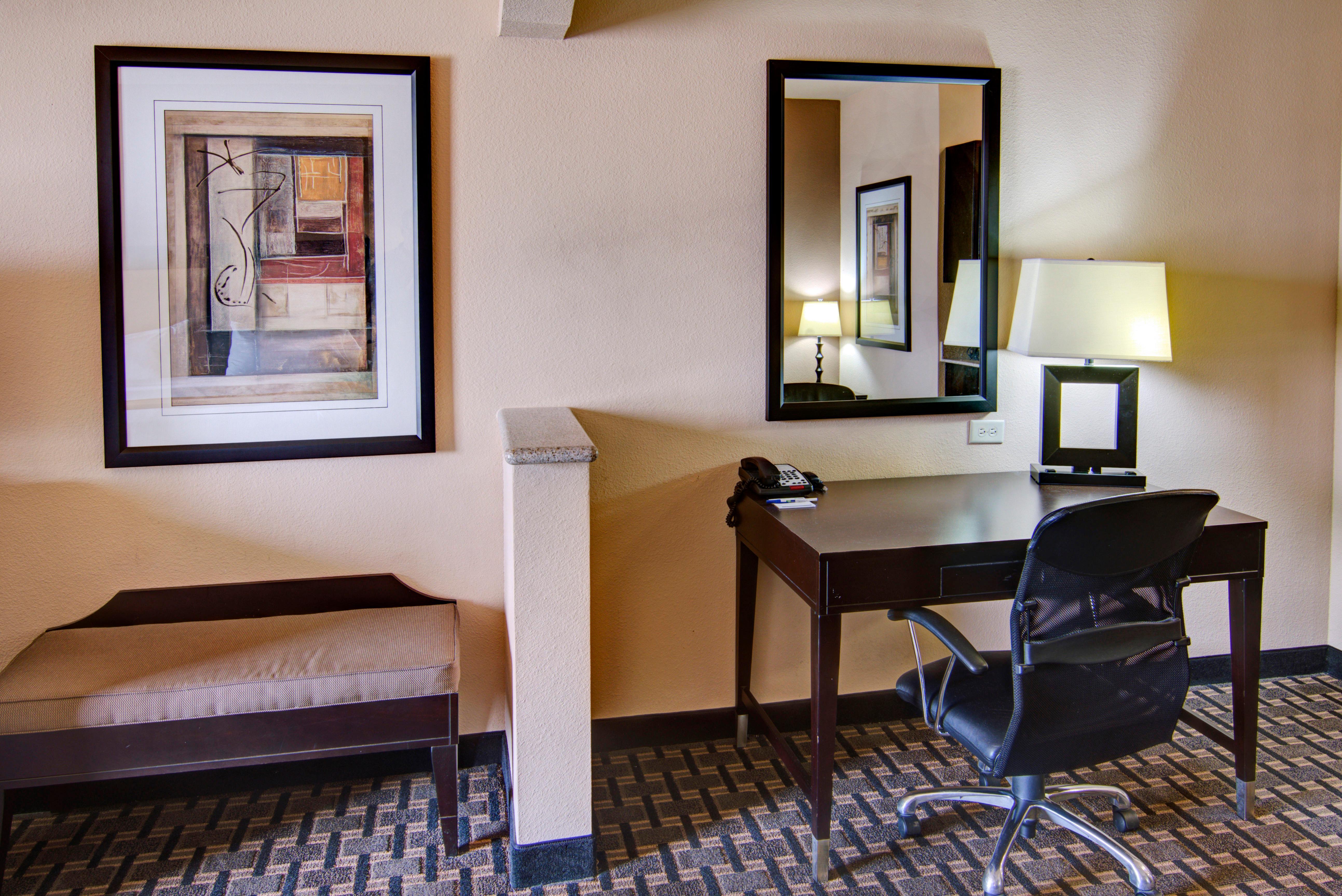 Holiday Inn Express Hotel & Suites Huntsville By Ihg Exterior foto
